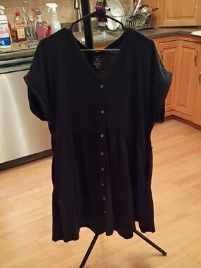 Sonoma Black Button-Front V-Neck Midi Dress with Rolled Short Sleeves